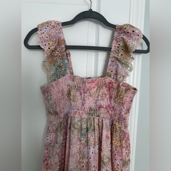 Beautiful Women’s pastel eyelet wide leg jumpsuit. Size Small. The Post Boutique - Picture 6 of 6